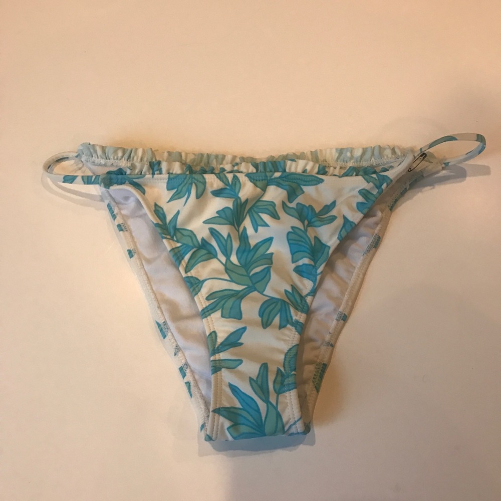 Cute swim bottom!